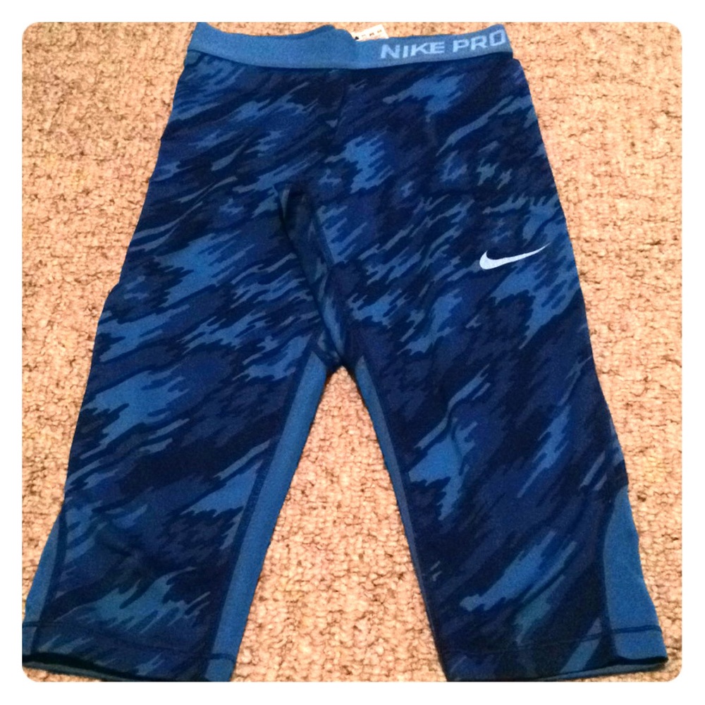 Nike pro